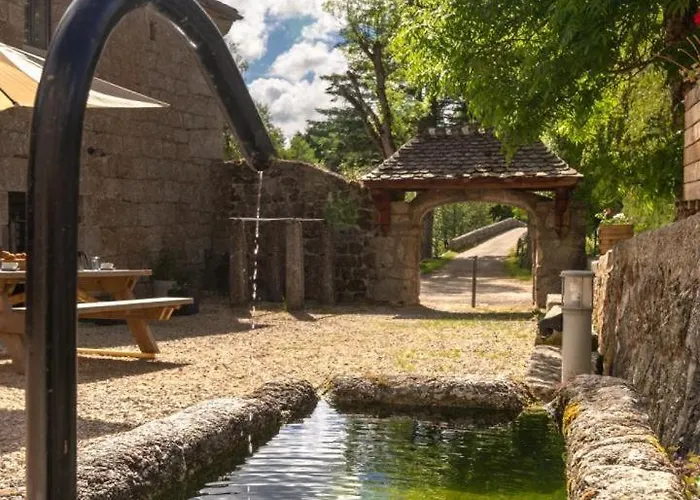 Dom wakacyjny De La Grange - Domaine De Coulagnettes